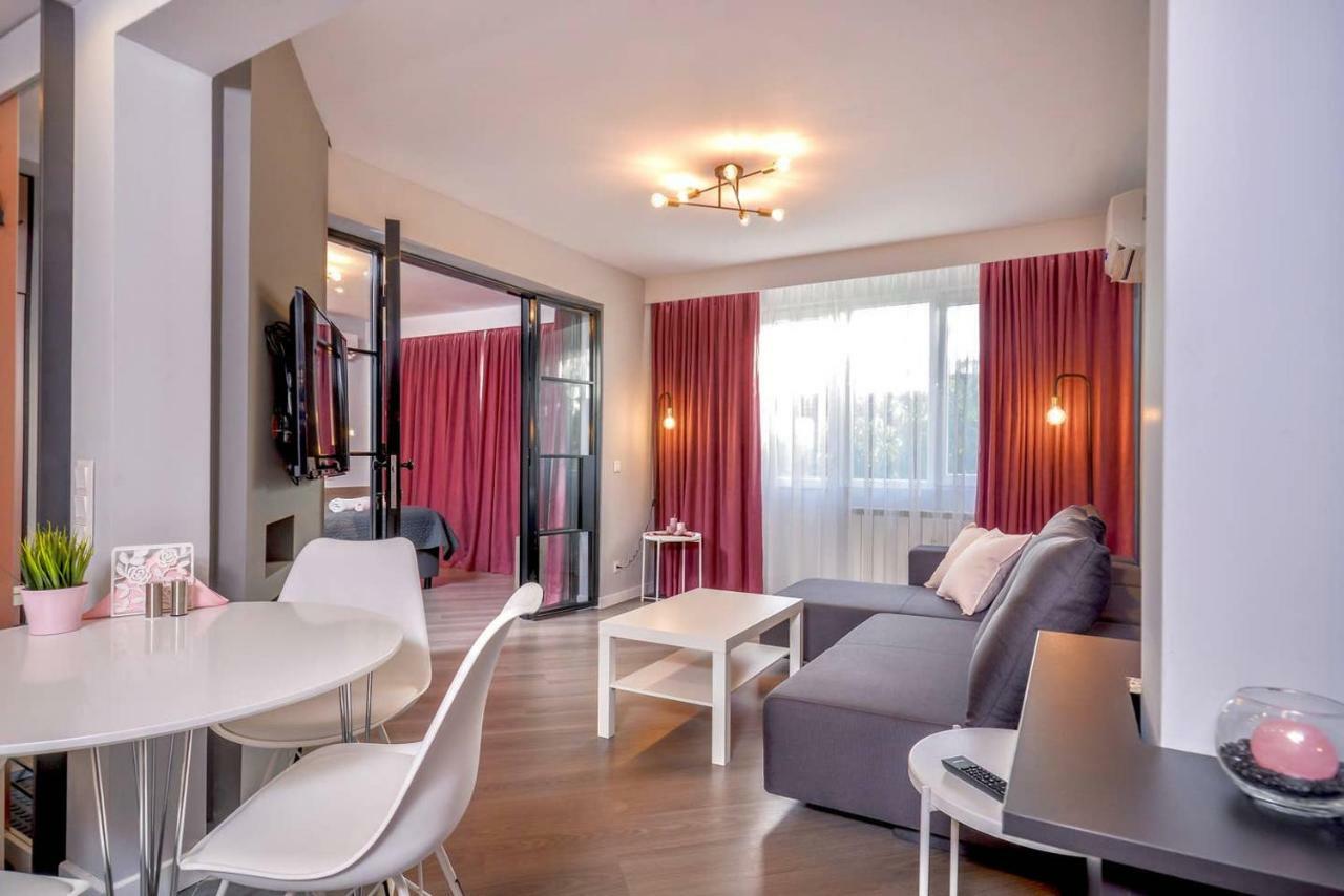 Rose One Bedroom Designer Apartment In City Centre By Flat Mаnager Sófia Exterior foto